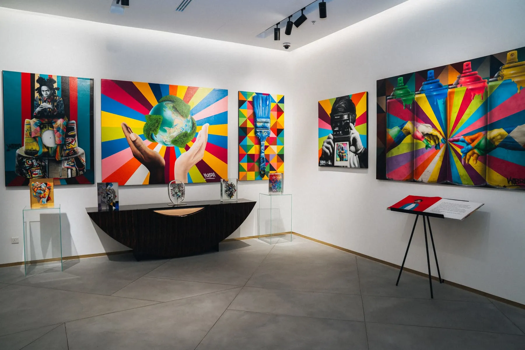 Eden Gallery — Dubai Art Night — exhibition & event photography, Eden Gallery, Dubai — Agency Verse (42 of 98)