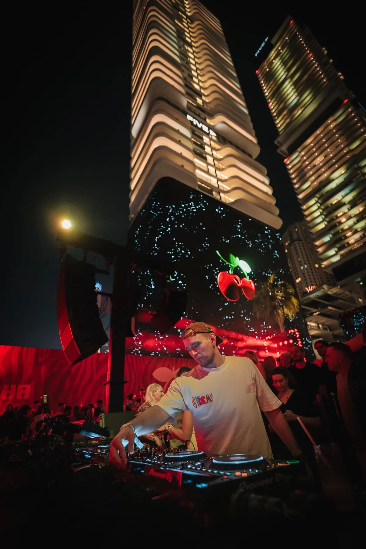 FIVE — Blondish — nightlife event photography, FIVE LUXE JBR, Dubai — Agency Verse (30 of 75)