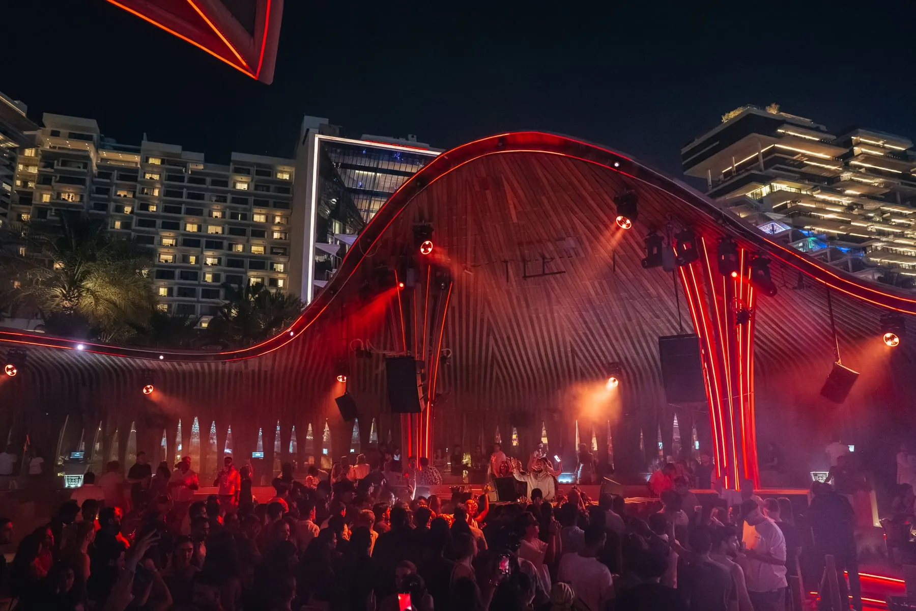 Lost Frequencies — FIVE Bohemia 2026 — nightlife event photography, Bohemia, FIVE Palm Jumeirah, Dubai — Agency Verse (19 of 64)