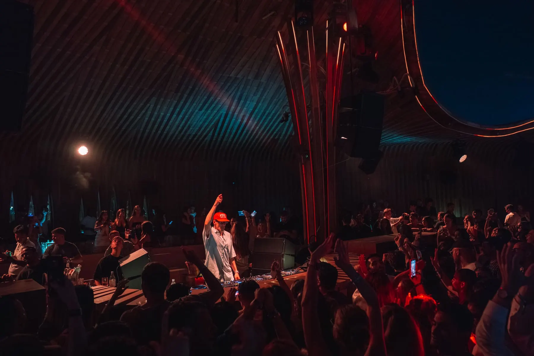 Lost Frequencies — FIVE Bohemia 2026 — nightlife event photography, Bohemia, FIVE Palm Jumeirah, Dubai — Agency Verse (30 of 64)