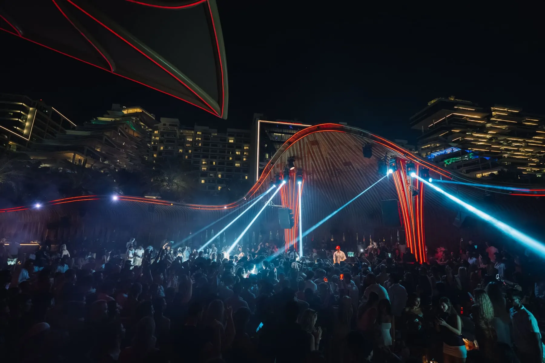 Lost Frequencies — FIVE Bohemia 2026 — nightlife event photography, Bohemia, FIVE Palm Jumeirah, Dubai — Agency Verse (40 of 64)