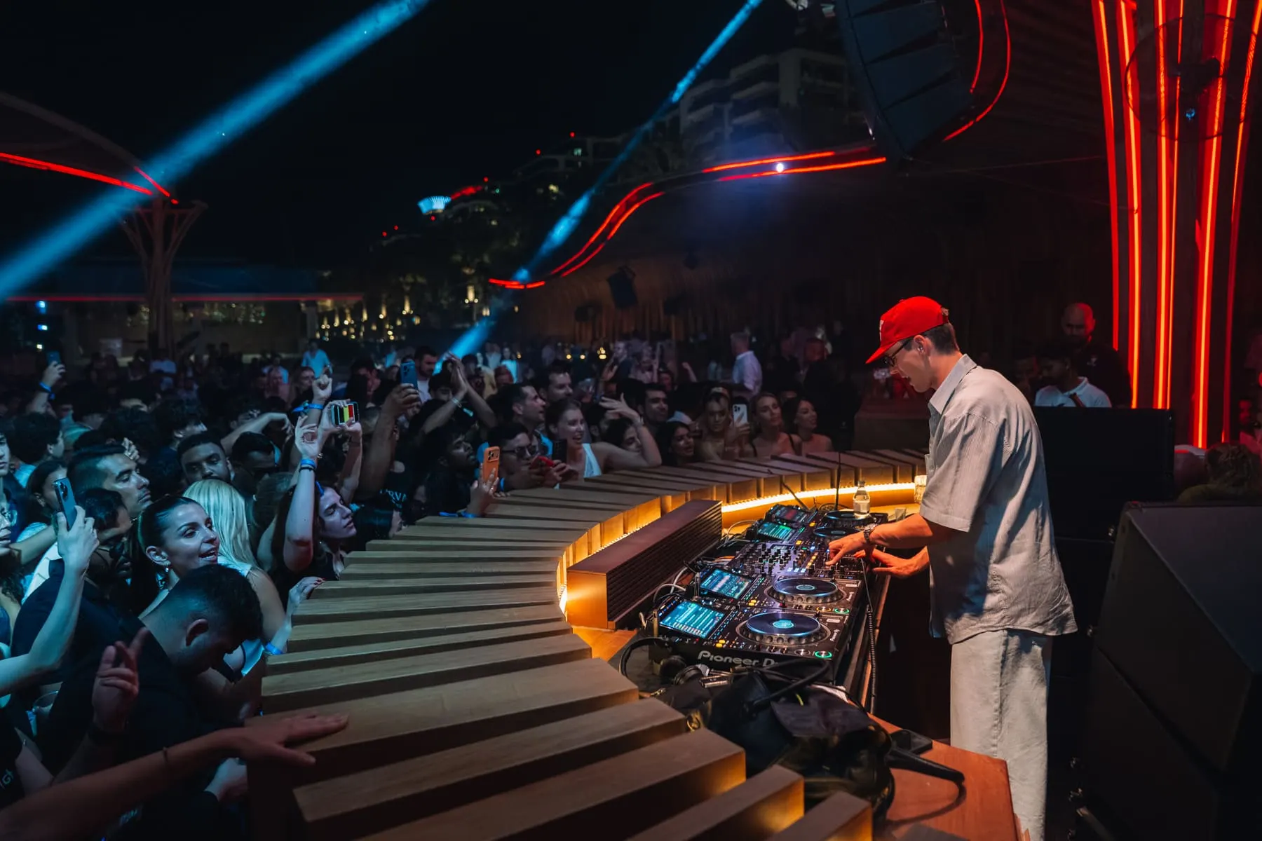 Lost Frequencies — FIVE Bohemia 2026 — nightlife event photography, Bohemia, FIVE Palm Jumeirah, Dubai — Agency Verse (48 of 64)