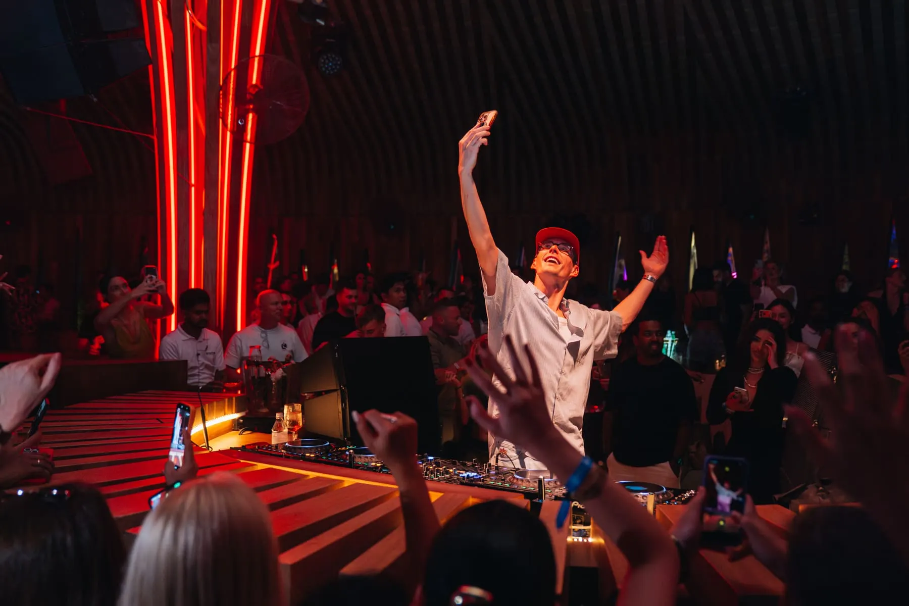Lost Frequencies — FIVE Bohemia 2026 — nightlife event photography, Bohemia, FIVE Palm Jumeirah, Dubai — Agency Verse (53 of 64)