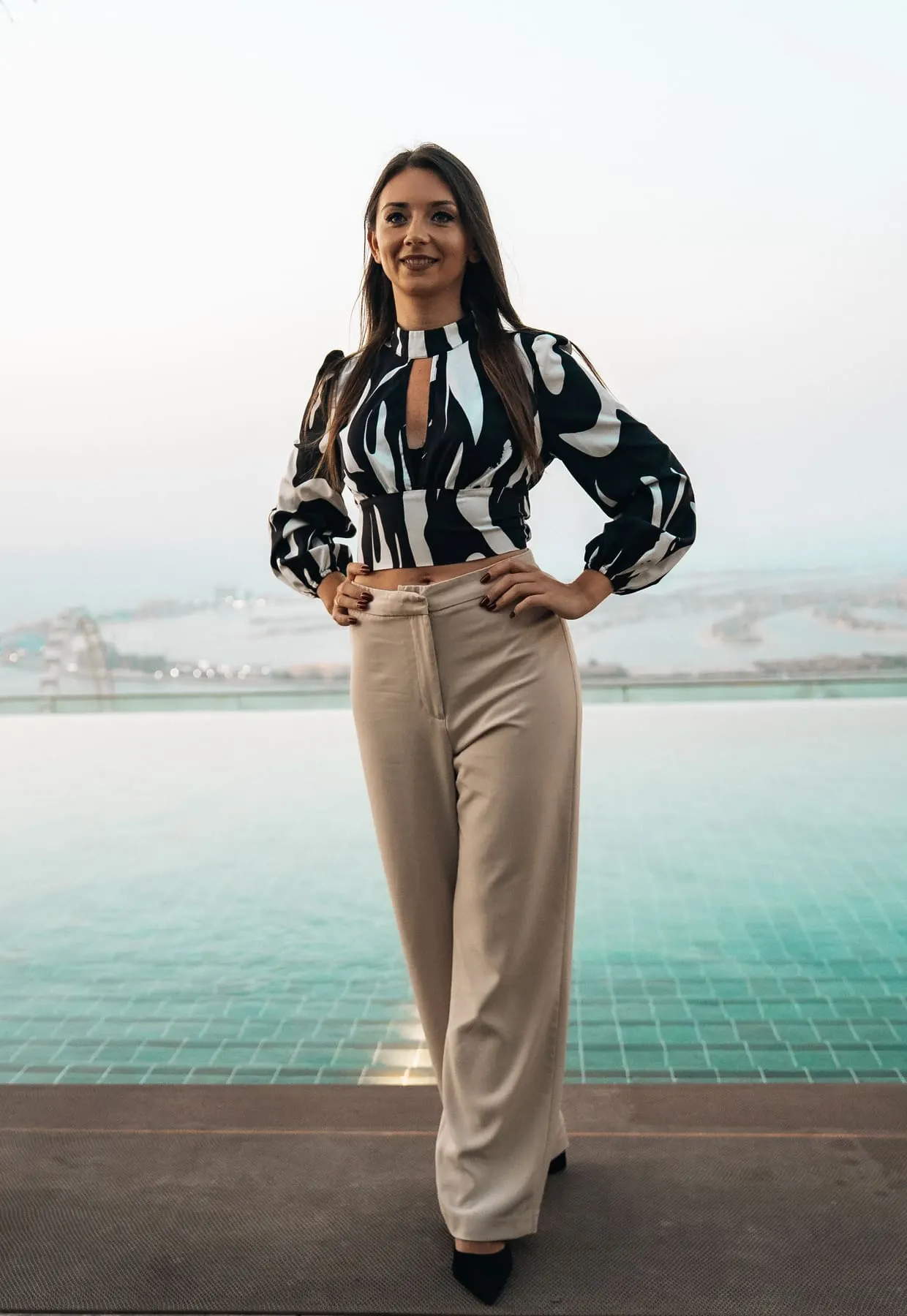 Martyna — Marina shoot — portrait & personal brand photography, Dubai — Agency Verse (34 of 41)