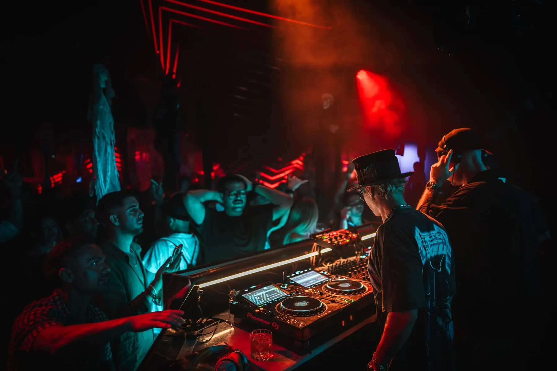 The Penthouse — Solardo b2b Alec Monopoly — nightlife event photography, Dubai — Agency Verse (14 of 52)