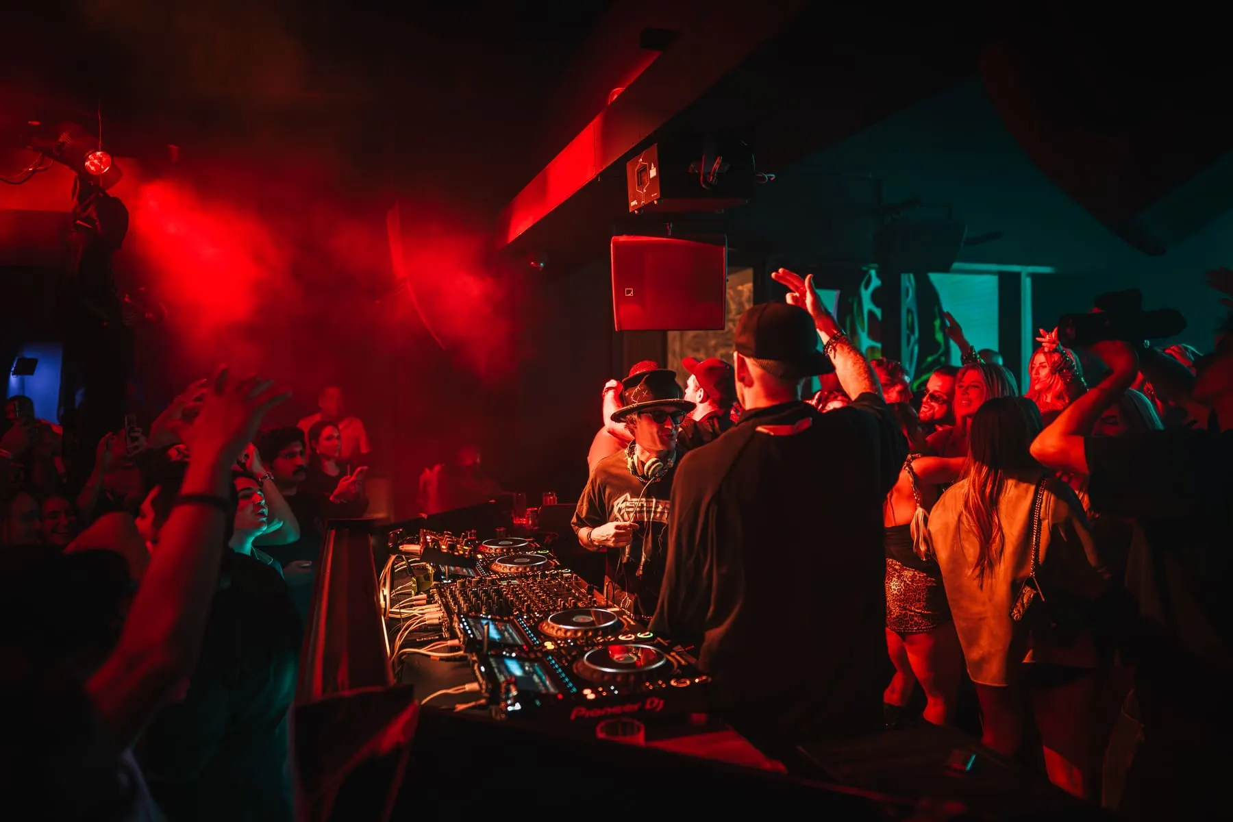 The Penthouse — Solardo b2b Alec Monopoly — nightlife event photography, Dubai — Agency Verse (37 of 52)