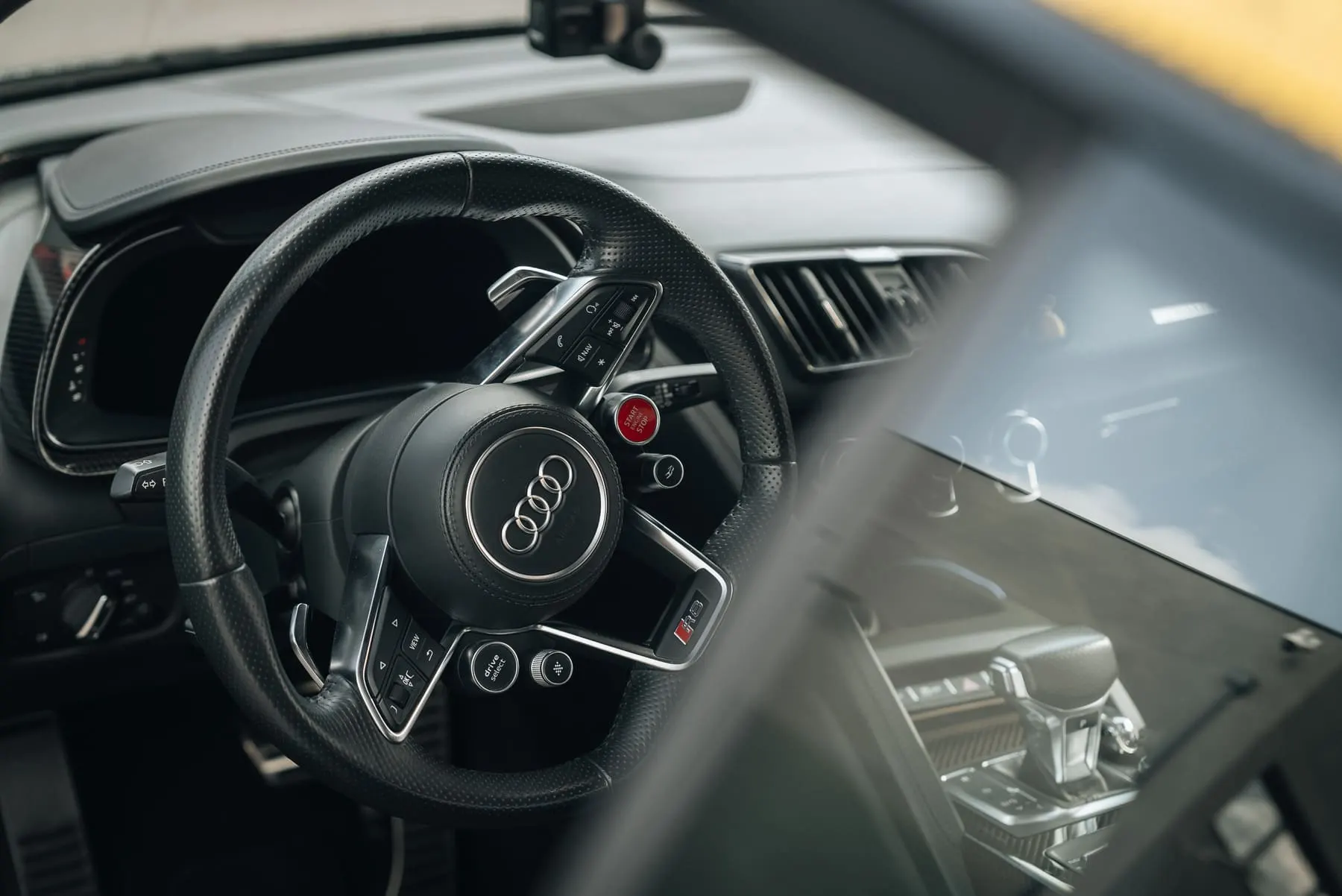 Race Taxi — R8 track experience — automotive photography — Agency Verse (6 of 30)