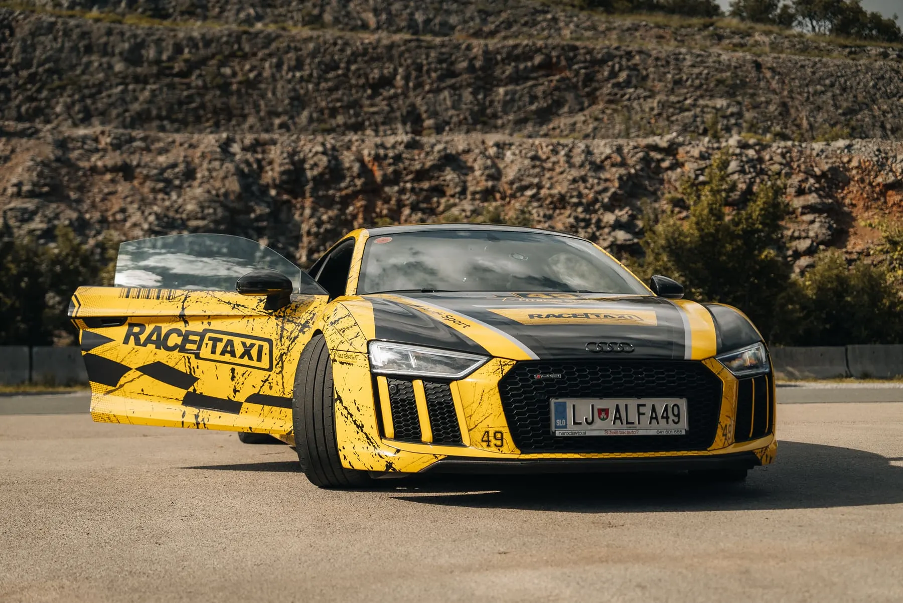 Race Taxi — R8 track experience — automotive photography — Agency Verse (7 of 30)