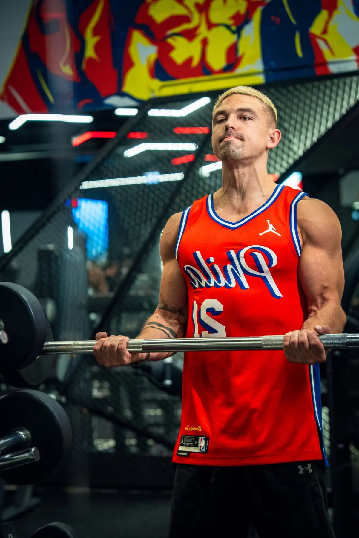 Barbell exercise in the gym — Tin Pavlić, Downtown Dubai — Agency Verse