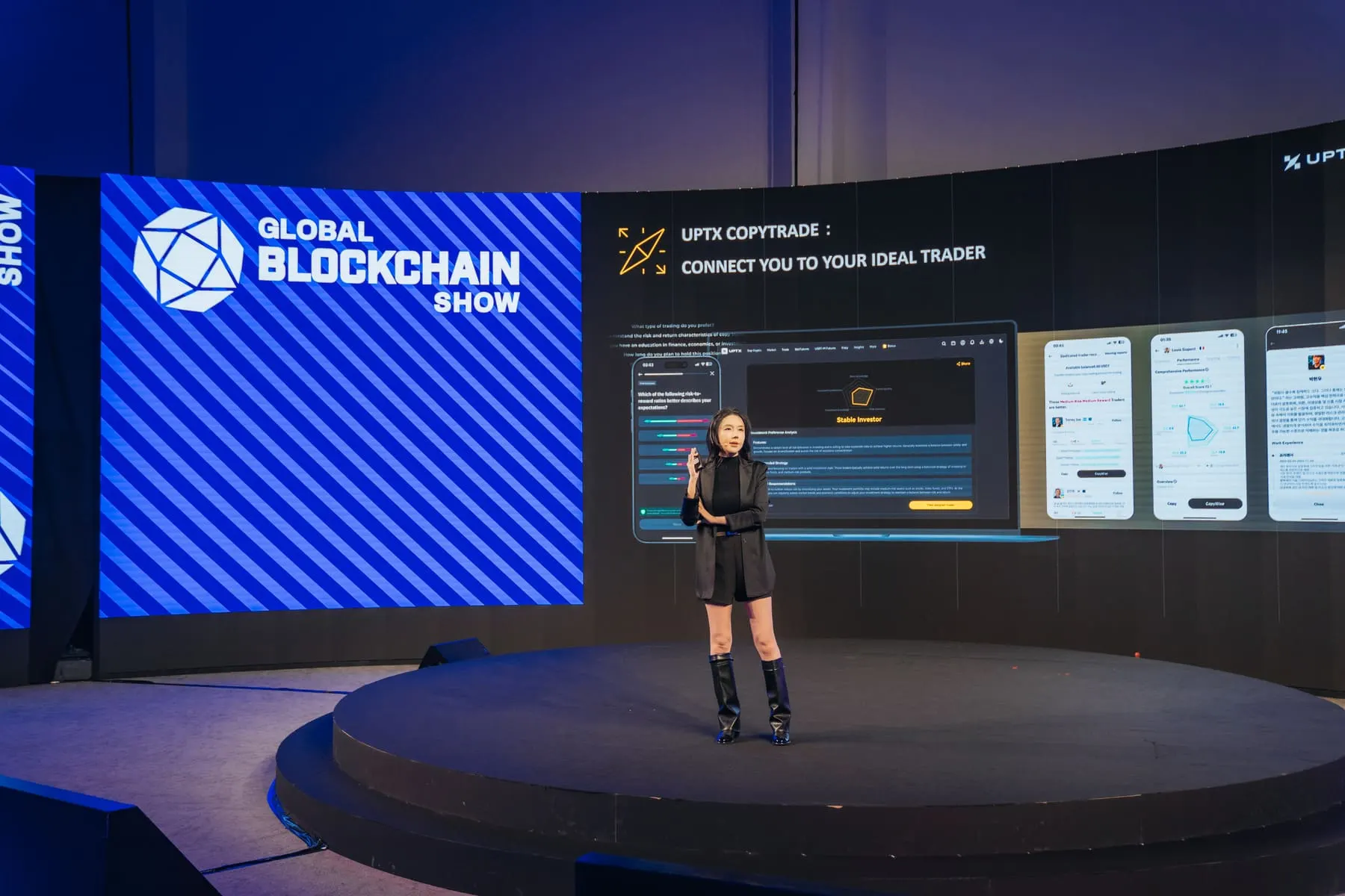 UPTX — Global Blockchain Show 2024 — تصوير الفعاليات من Agency Verse (18 من 42)