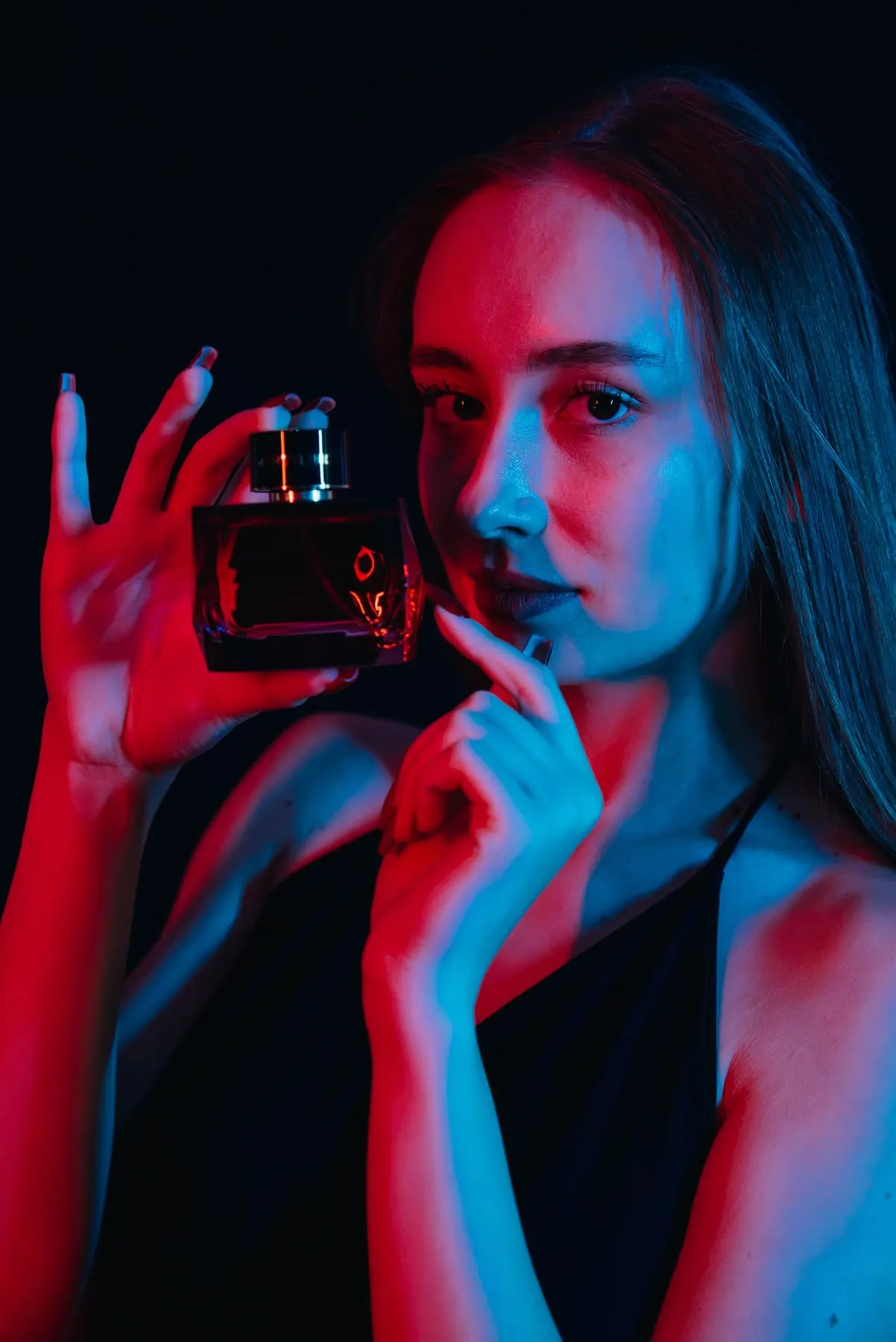 V Parfumes — product photography, Dubai — Agency Verse (12 of 23)