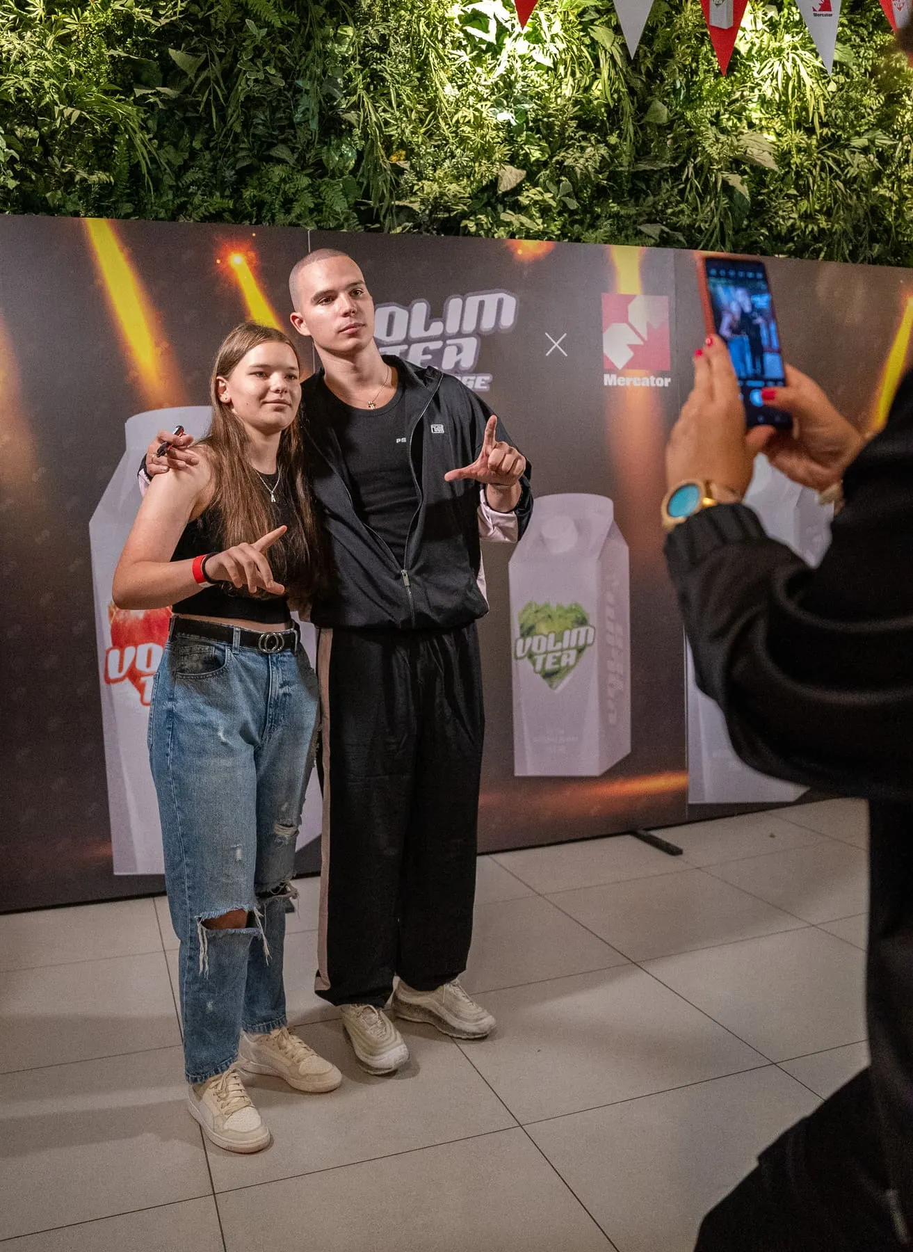 Voyage × Volim Tea — event photography, Mercator, Slovenia — Agency Verse (61 of 62)