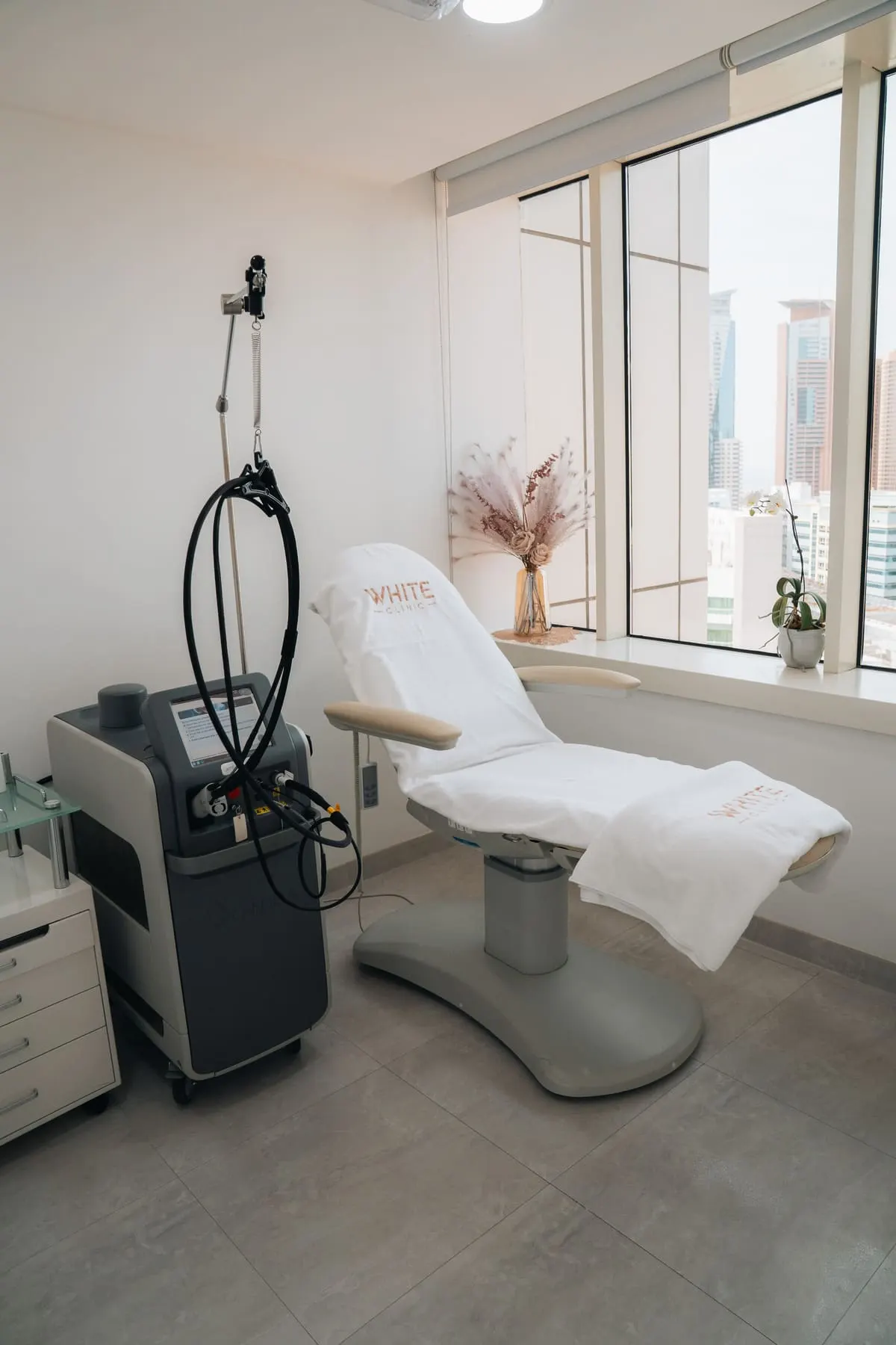 White Clinic — clinic & team photography, White Clinic, Dubai — Agency Verse (5 of 49)