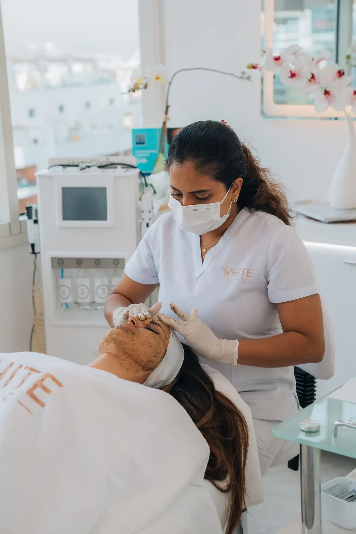 White Clinic — clinic & team photography, White Clinic, Dubai — Agency Verse (12 of 49)