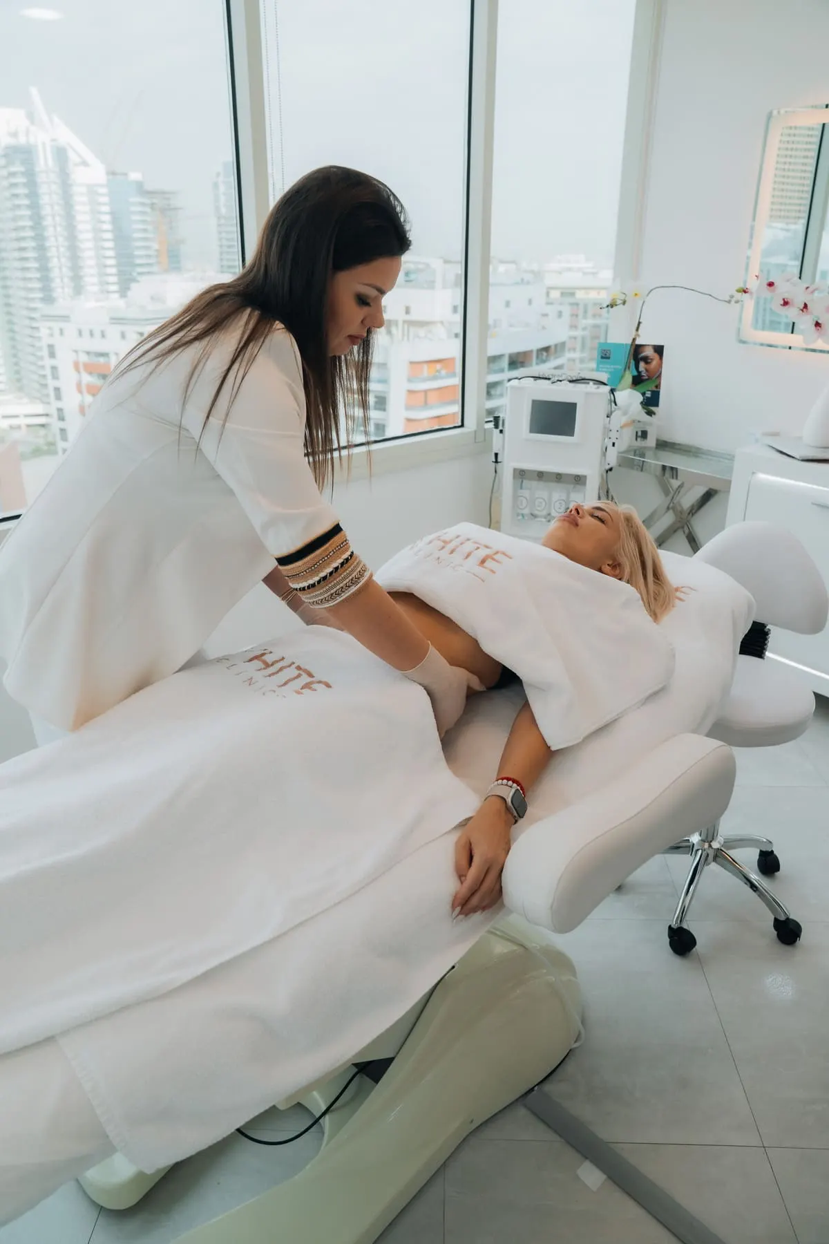 White Clinic — clinic & team photography, White Clinic, Dubai — Agency Verse (29 of 49)
